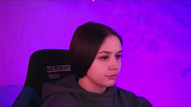 Snapshot of SerenaFerrera chatting on 12/06/24, 05:38 SerenaFerrera online show from 12/06/24, 05:38