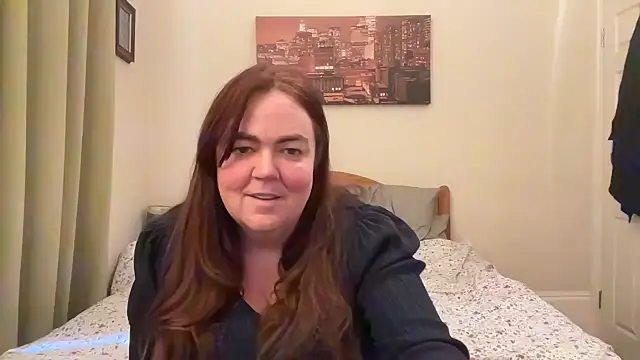 curvy-milf-abbie online show from 02/12/25, 12:01