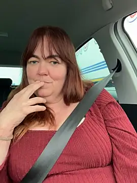 curvy-milf-abbie online show from 12/17/25, 11:26