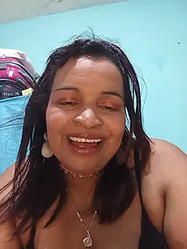 Snapshot of _violetta_- chatting on 06/25/26, 10:59 violetta - online show from 06/25/26, 10:59