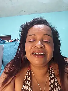 Snapshot of _violetta_- chatting on 07/10/26, 01:55 violetta - online show from 07/10/26, 01:55