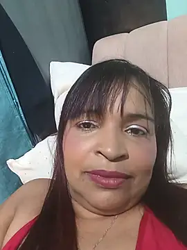 Snapshot of _violetta_- chatting on 07/15/26, 12:39 violetta - online show from 07/15/26, 12:39