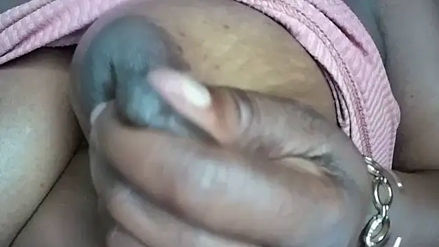 Snapshot of Sexyebonyxxx87 chatting on 10/31/25, 06:48 Sexyebonyxxx87 online show from 10/31/25, 06:48