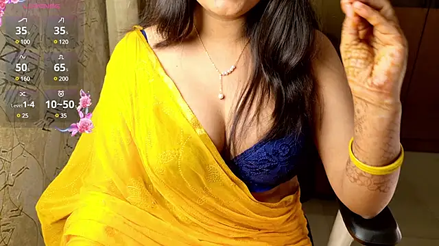 Snapshot of Punjabi_Queen1 chatting on 03/02/25, 10:37 Punjabi Queen1 online show from 03/02/25, 10:37