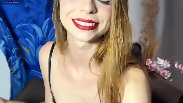 RuivaRaposinha online show from 12/18/25, 08:34