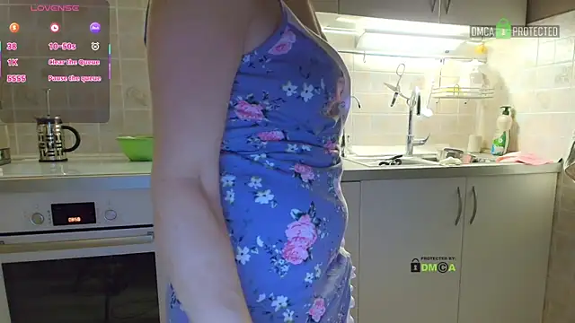 Snapshot of MilfeaN chatting on 11/29/25, 06:02 MilfeaN online show from 11/29/25, 06:02