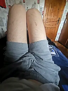 Azerty0911 online show from 12/02/25, 09:22