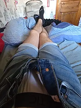 Azerty0911 online show from 05/25/26, 08:46