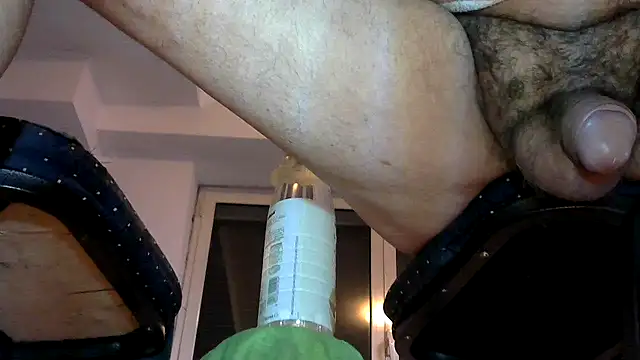 Snapshot of alkro63 chatting on 01/30/25, 04:24 alkro63 online show from 01/30/25, 04:24