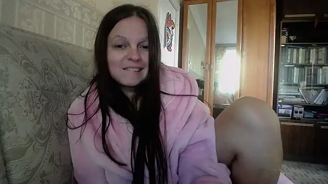 Snapshot of CatMelissa chatting on 09/25/25, 10:32 CatMelissa online show from 09/25/25, 10:32