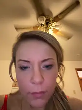 EllaSnow online show from 01/02/25, 05:35