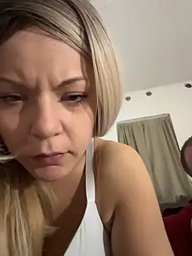 EllaSnow online show from 03/12/26, 05:13