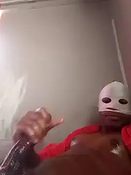 deepinthatthroat online show from 11/18/25, 08:17