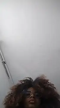 Emanuelle manu online show from 02/17/26, 11:18