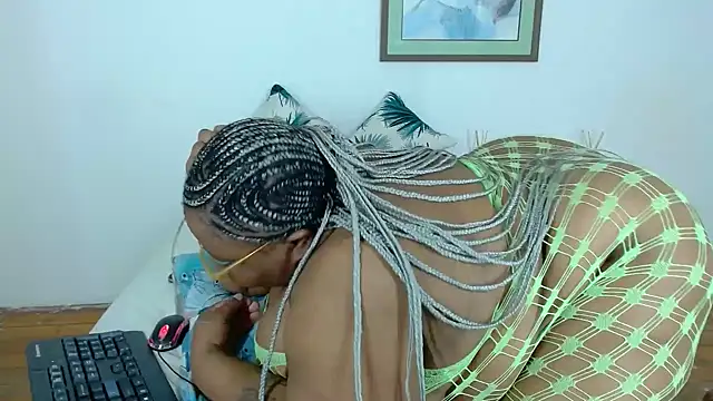 DAIRYBELLELIZxx online show from 11/01/25, 09:19