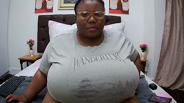 Snapshot of DAIRYBELLELIZxx chatting on 05/21/26, 12:08 DAIRYBELLELIZxx online show from 05/21/26, 12:08