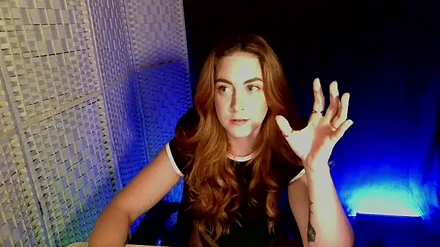 KayleyxEmily online show from 03/28/26, 10:00