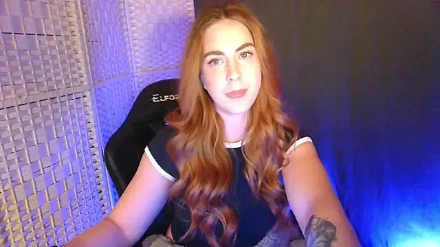 Snapshot of KayleyxEmily chatting on 02/15/26, 09:03 KayleyxEmily online show from 02/15/26, 09:03