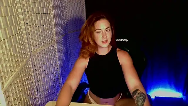KayleyxEmily online show from 04/30/26, 08:57