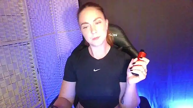 Snapshot of KayleyxEmily chatting on 09/27/25, 08:04 KayleyxEmily online show from 09/27/25, 08:04