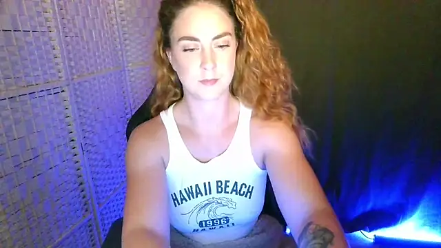 Snapshot of KayleyxEmily chatting on 01/14/26, 09:18 KayleyxEmily online show from 01/14/26, 09:18