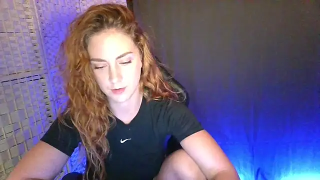 Snapshot of KayleyxEmily chatting on 10/09/25, 07:58 KayleyxEmily online show from 10/09/25, 07:58