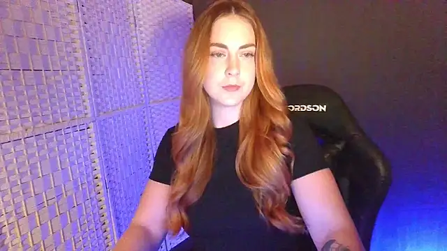 Snapshot of KayleyxEmily chatting on 02/21/26, 09:06 KayleyxEmily online show from 02/21/26, 09:06