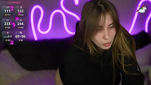 JennyyLuv online show from 11/29/25, 08:20