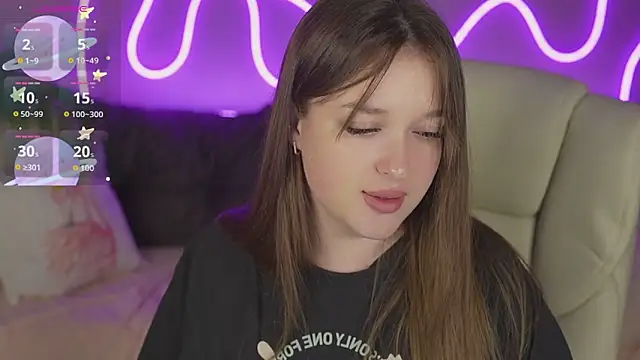 Snapshot of DonnaLustt chatting on 10/23/25, 02:16 DonnaLustt online show from 10/23/25, 02:16