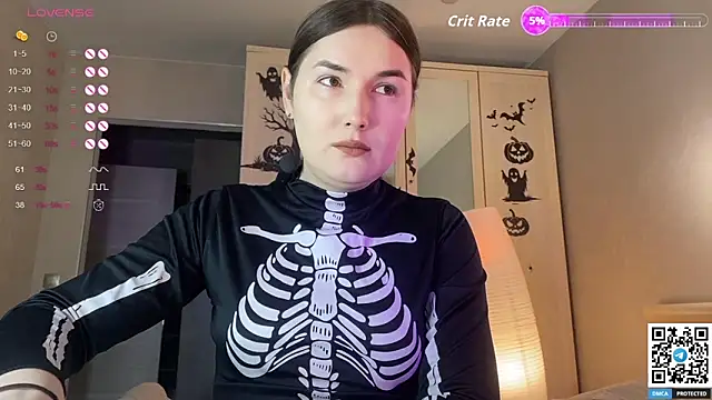 Maria Bowie online show from 10/30/25, 06:44