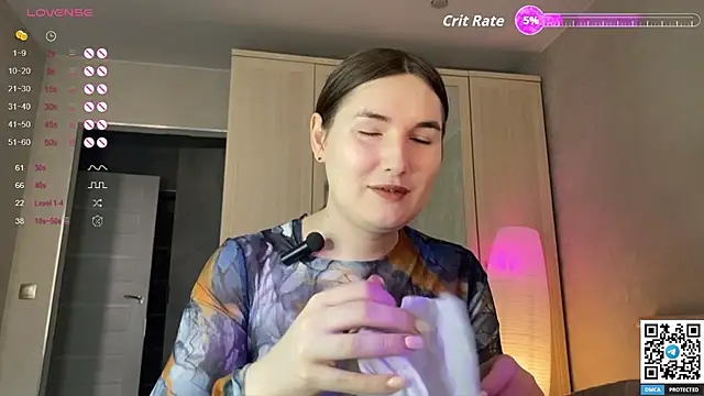 Maria Bowie online show from 09/15/25, 07:42