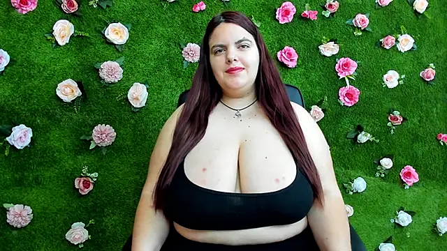 Snapshot of Huge_Titties_ chatting on 03/01/25, 05:09 Huge Titties online show from 03/01/25, 05:09