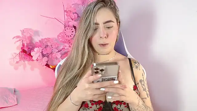 NaomiFox1 online show from 01/16/26, 10:14