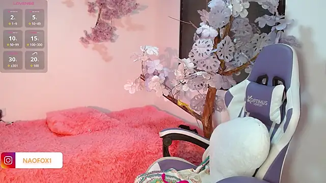 NaomiFox1 online show from 10/25/25, 10:54