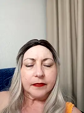 Snapshot of Lana_Luna1 chatting on 10/18/25, 04:09 Lana Luna1 online show from 10/18/25, 04:09