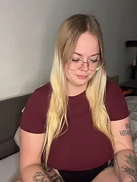 AnnaLenaaa online show from 12/04/24, 01:58