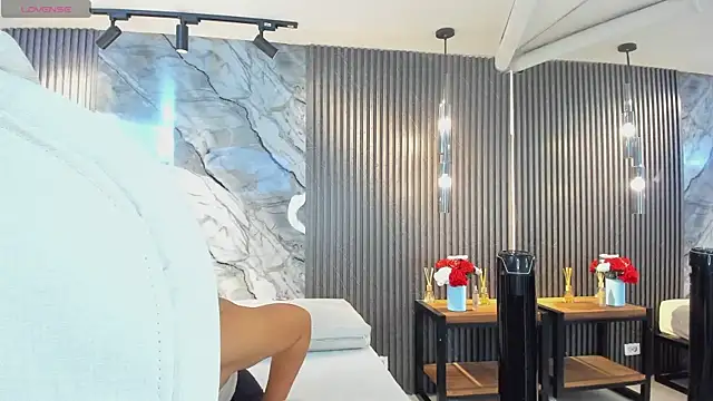 julietha taylor online show from 11/25/25, 02:34