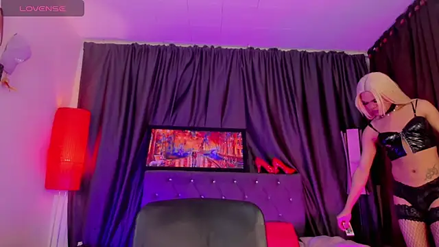 Gabyqueen70 online show from 11/08/25, 03:10