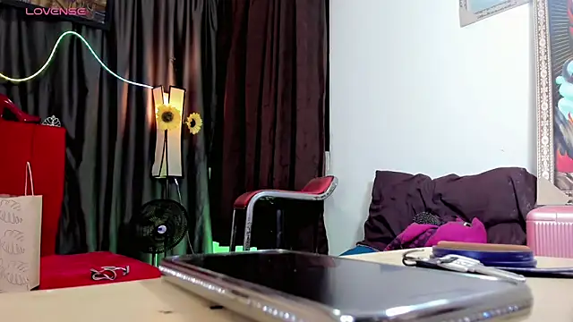 Snapshot of Gabyqueen70 chatting on 02/19/26, 03:03 Gabyqueen70 online show from 02/19/26, 03:03