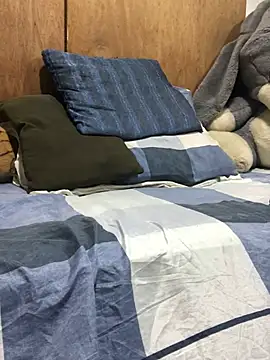 isacalejandroo online show from 03/19/25, 03:41