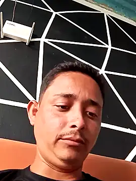 isacalejandroo online show from 02/17/25, 08:38