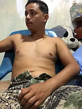 isacalejandroo online show from 02/19/25, 03:17