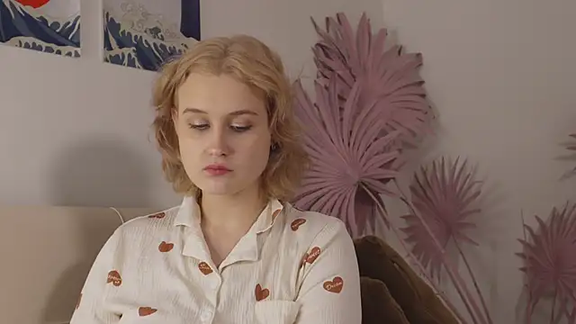 tiffannyjons online show from 03/12/25, 05:07