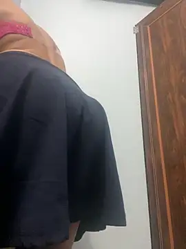 HotRiyacpl online show from 10/24/25, 04:50