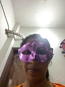 HotRiyacpl online show from 10/30/25, 05:28