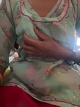 HotRiyacpl online show from 12/23/25, 05:07