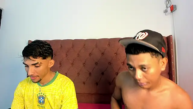 Snapshot of boys_yourparty chatting on 09/19/25, 01:04 boys yourparty online show from 09/19/25, 01:04