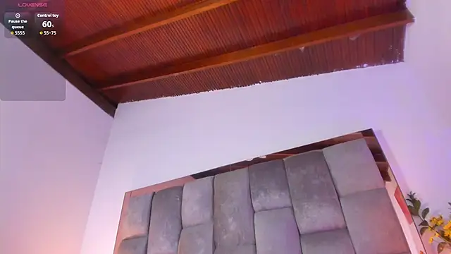 lil hanna18 online show from 11/29/25, 11:43