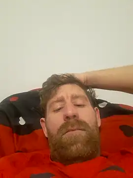 Snapshot of benalexa1992 chatting on 02/27/26, 01:39 benalexa1992 online show from 02/27/26, 01:39