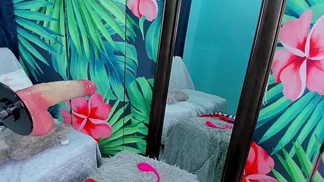 Mieldeluna online show from 12/19/25, 04:49